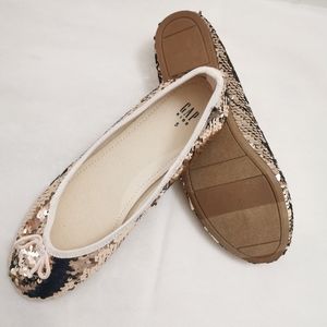 Gap  Flip Sequin Ballet Flats